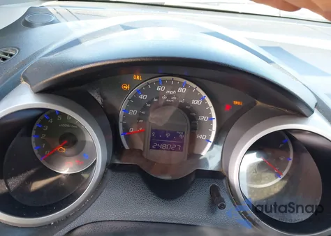 2010 Honda Fit Sport z USA, uszkodzony, nr VIN JHMGE8H49AC011891